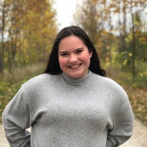 Meet your Posher, Olivia